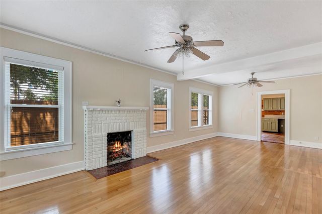 1316 Hyde Park Boulevard, Houston, TX 77006
