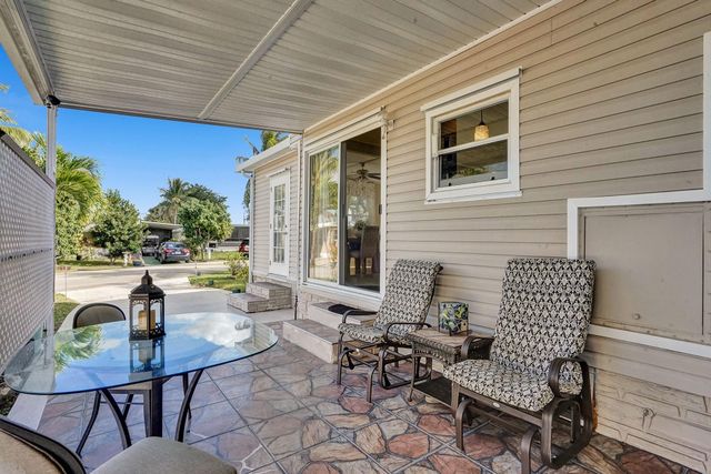 2301 SW 86th Terrace, Davie, FL 33324