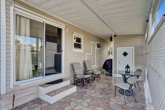 2301 SW 86th Terrace, Davie, FL 33324