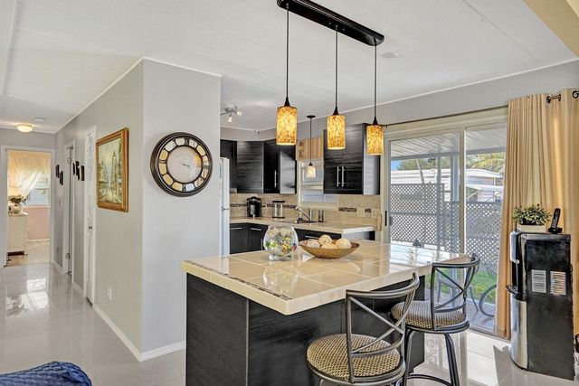 2301 SW 86th Terrace, Davie, FL 33324