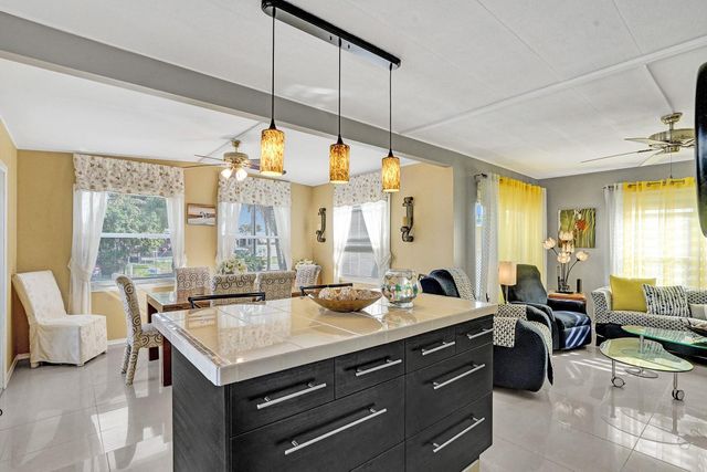 2301 SW 86th Terrace, Davie, FL 33324