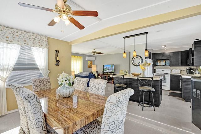 2301 SW 86th Terrace, Davie, FL 33324