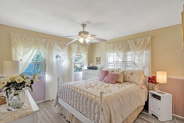 2301 SW 86th Terrace, Davie, FL 33324