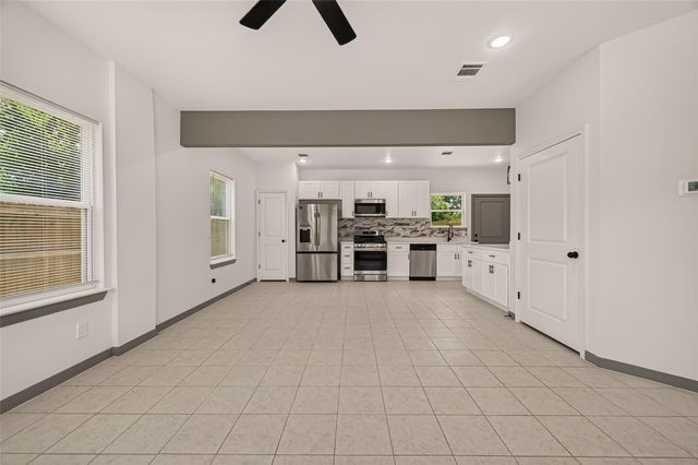 8306 Tidwell Road B, Houston, TX 77028