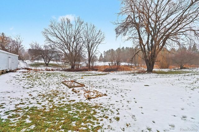 1295 W Cook Road, Mundy Township, MI 48439