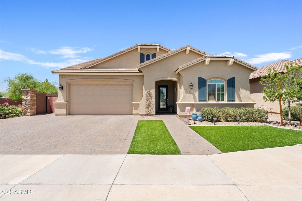 1246 W SPINE TREE Avenue, Queen Creek, AZ 85140