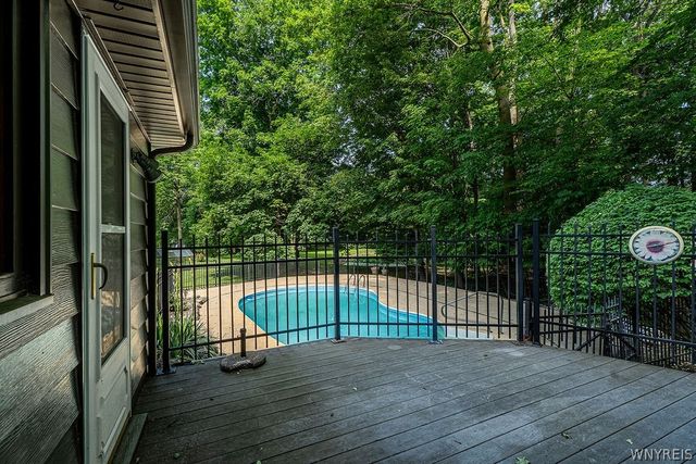 4700 Pine Manor, Clarence, NY 14031