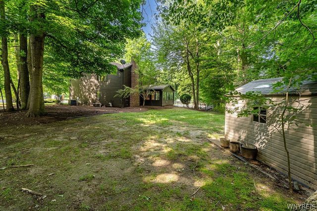 4700 Pine Manor, Clarence, NY 14031