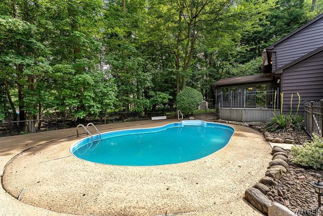 4700 Pine Manor, Clarence, NY 14031