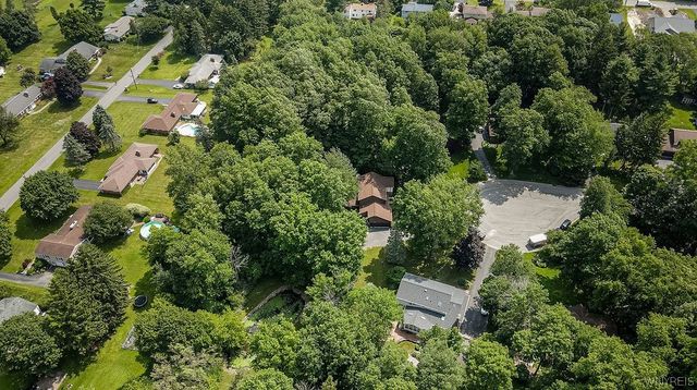 4700 Pine Manor, Clarence, NY 14031