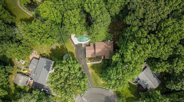 4700 Pine Manor, Clarence, NY 14031