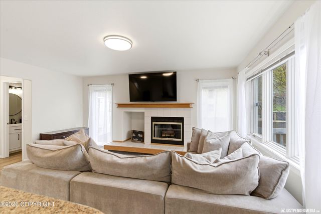 11027 Kaskanak Drive, Eagle River, AK 99577