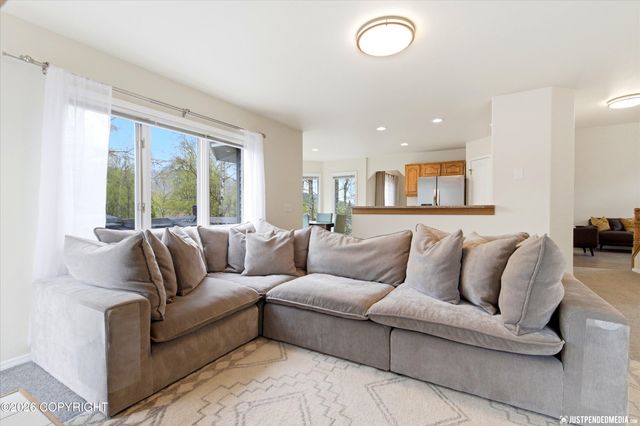 11027 Kaskanak Drive, Eagle River, AK 99577