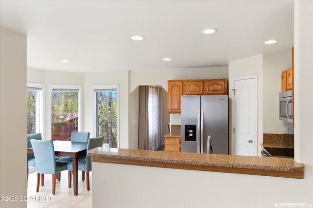 11027 Kaskanak Drive, Eagle River, AK 99577