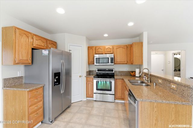 11027 Kaskanak Drive, Eagle River, AK 99577