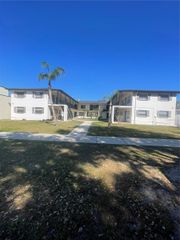 1007 FLORIDA AVENUE 203, St Cloud, FL 34769