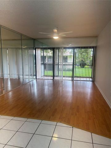 5981 Washington St 215, Hollywood, FL 33023