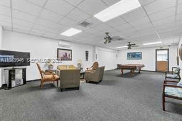 5981 Washington St 215, Hollywood, FL 33023