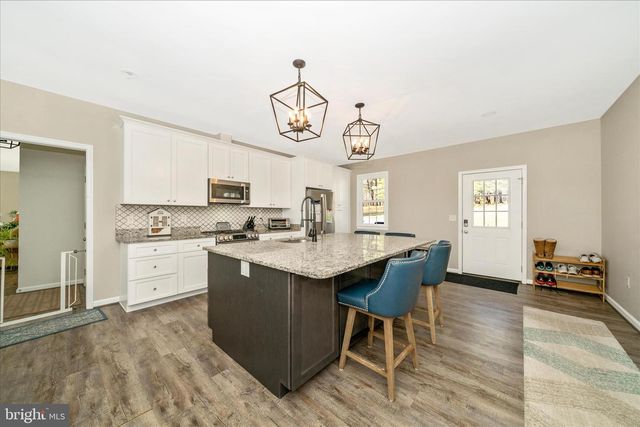 8730 MAPLEVILLE, Mount Airy, MD 21771