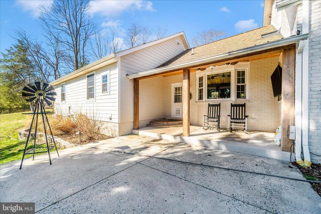 8730 MAPLEVILLE, Mount Airy, MD 21771