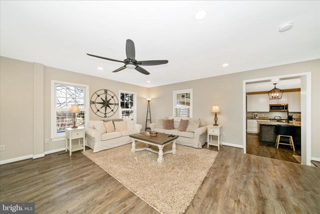 8730 MAPLEVILLE, Mount Airy, MD 21771