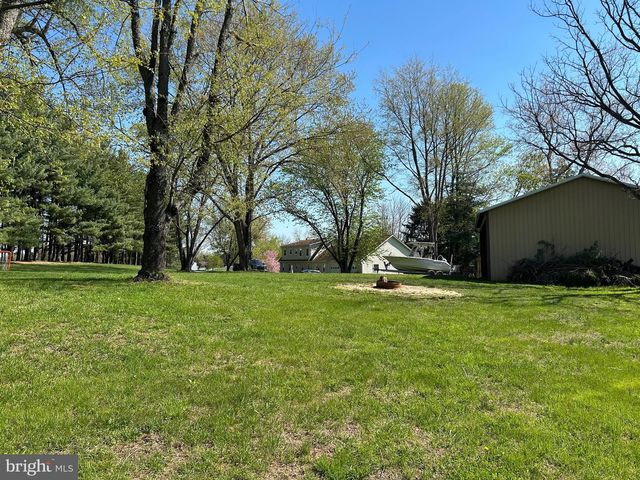 8730 MAPLEVILLE, Mount Airy, MD 21771
