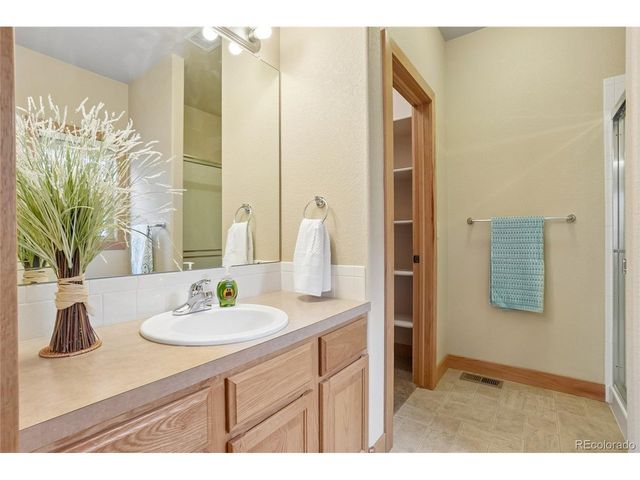 2219 72nd Ave, Greeley, CO 80634