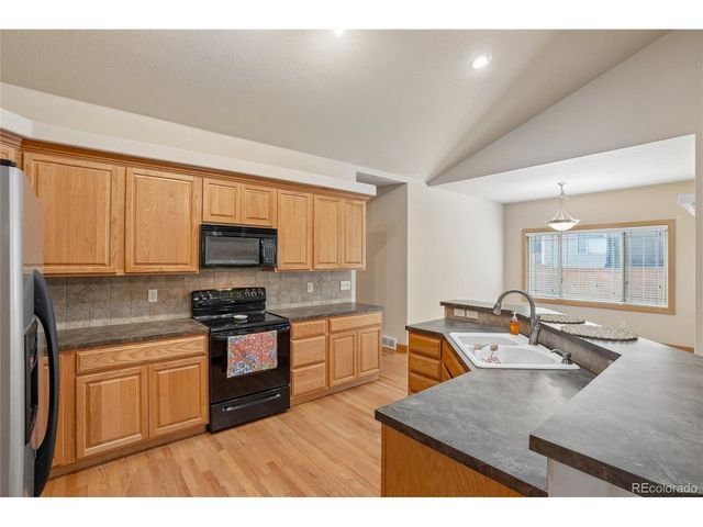 2219 72nd Ave, Greeley, CO 80634