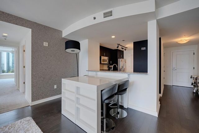 3338 Peachtree Road NE 1807, Atlanta, GA 30326