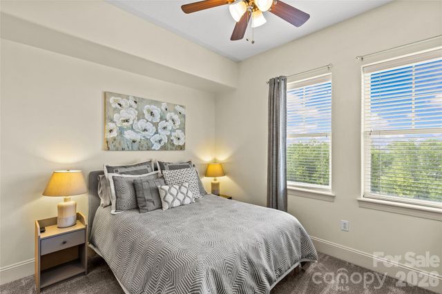 4620 Piedmont Row Drive 614, Charlotte, NC 28210