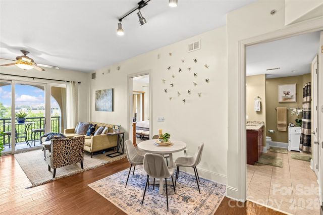 4620 Piedmont Row Drive 614, Charlotte, NC 28210