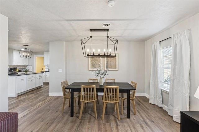 208 Country Club Terrace, Midwest City, OK 73110