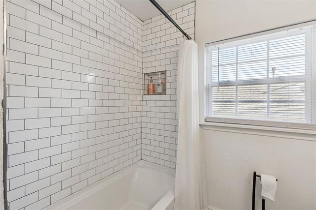 208 Country Club Terrace, Midwest City, OK 73110