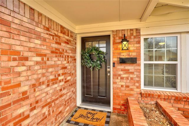 208 Country Club Terrace, Midwest City, OK 73110