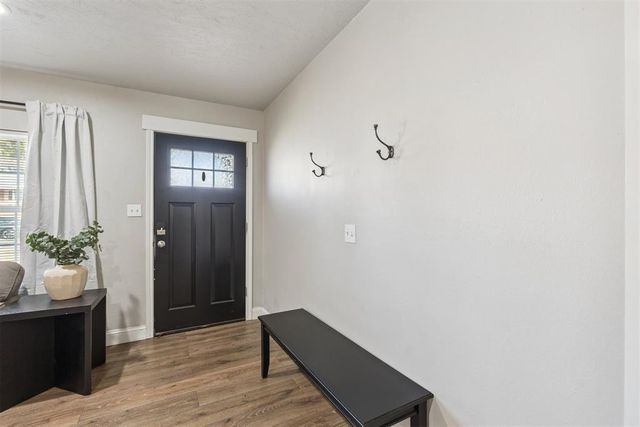 208 Country Club Terrace, Midwest City, OK 73110