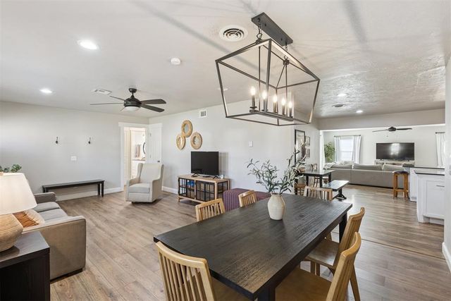 208 Country Club Terrace, Midwest City, OK 73110