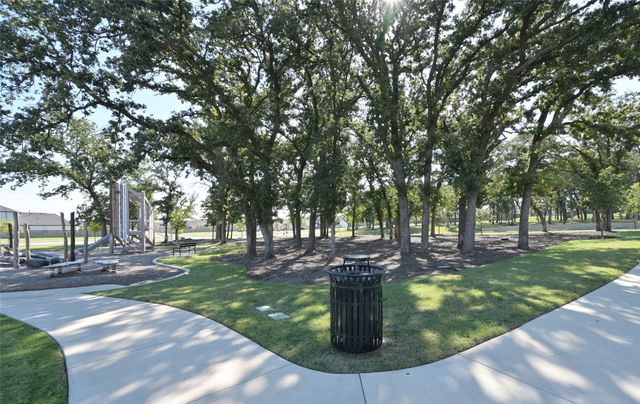 2820 HAWK Drive, Denton, TX 76205