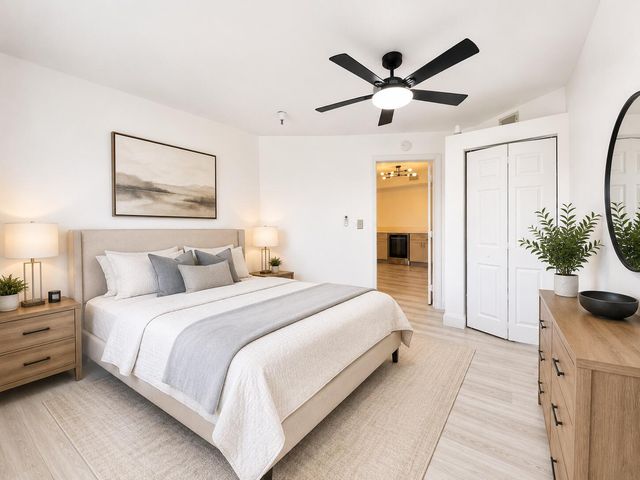 117 Yacht Club Way 307, Hypoluxo, FL 33462