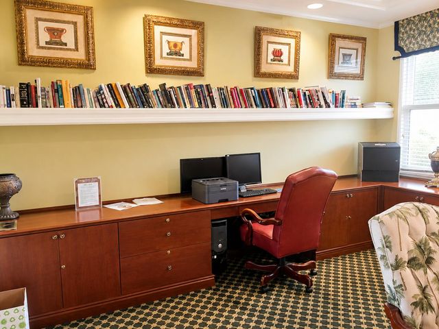 117 Yacht Club Way 307, Hypoluxo, FL 33462