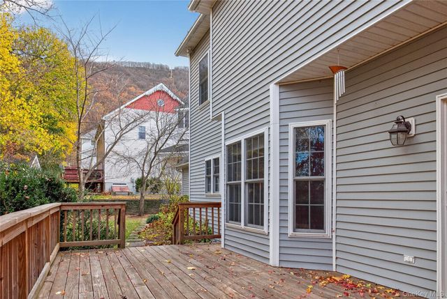 9 Exeter Circle, Beacon, NY 12508