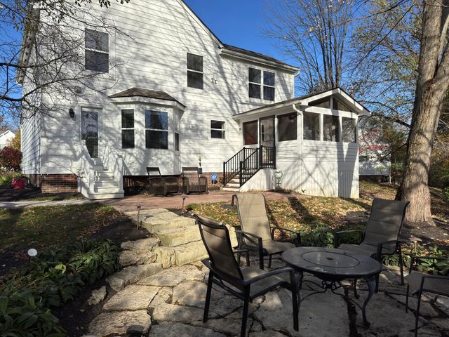 55 Timber Oak Court, Powell, OH 43065