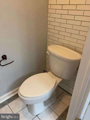 8 HARTRANFT AVE, Norristown, PA 19401
