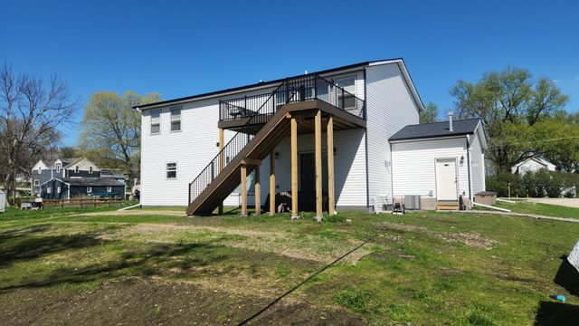 1017 Chester Ave SE, Rochester, MN 55904