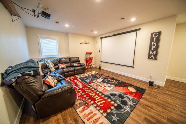 1017 Chester Ave SE, Rochester, MN 55904