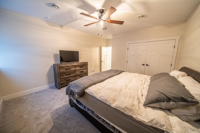 1017 Chester Ave SE, Rochester, MN 55904