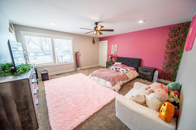 1017 Chester Ave SE, Rochester, MN 55904