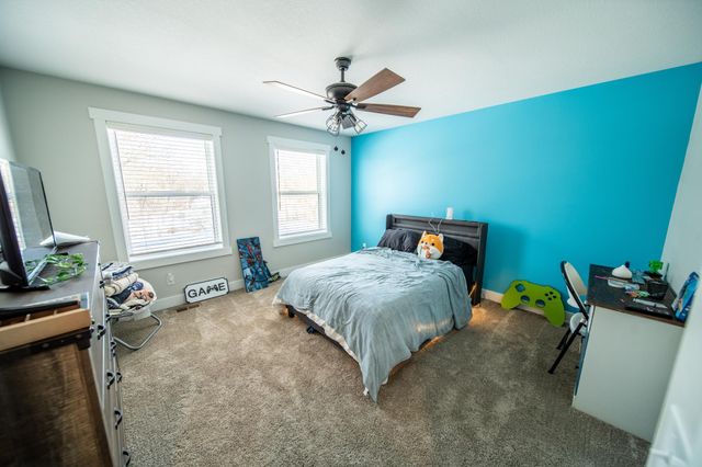 1017 Chester Ave SE, Rochester, MN 55904