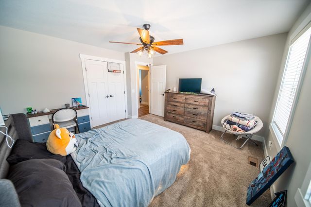 1017 Chester Ave SE, Rochester, MN 55904