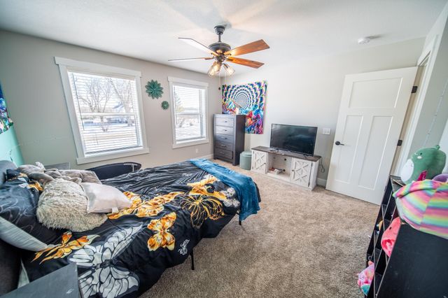 1017 Chester Ave SE, Rochester, MN 55904