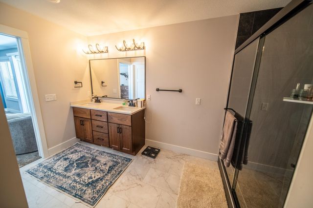 1017 Chester Ave SE, Rochester, MN 55904